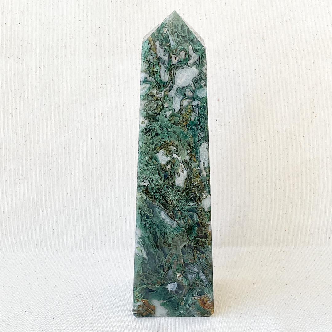 mosagaat bosagaat boomagaat groene toren sculptuur edelstenen mineralen statementpiece showstuk